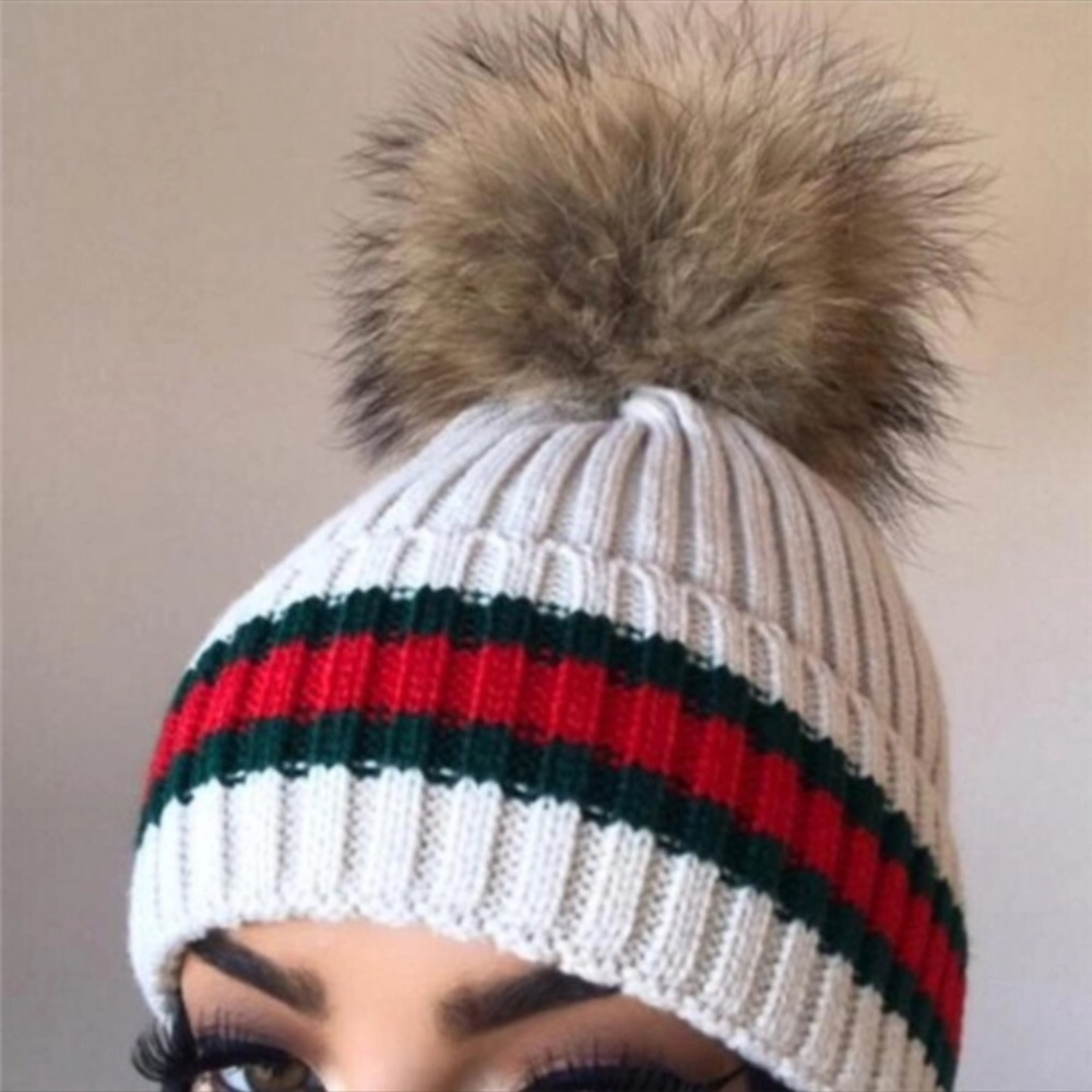 SALE‼️ WINTER POM GRAY STRIPED BEANIE KNITTED☃️❄️ - Picture 4 of 6